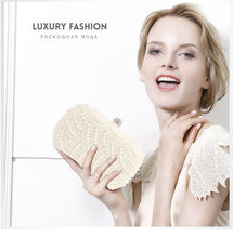 Load image into Gallery viewer, Pearl Clutch Bags