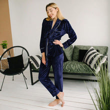 Load image into Gallery viewer, Warm Long Sleeve Velvet Pajamas