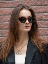 Load image into Gallery viewer, Cat eye shapes women's sunglasses