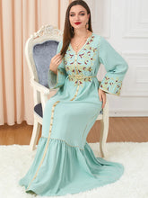 Load image into Gallery viewer, embroidered round neck abaya
