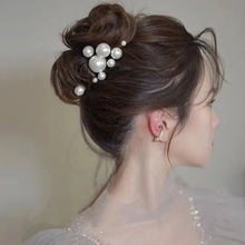 Load image into Gallery viewer, Pearl Hairpins