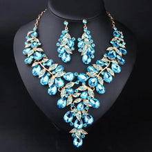 Load image into Gallery viewer, Exaggerated Rhinestone Jewelry Set