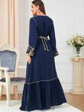 Load image into Gallery viewer, embroidered round neck abaya
