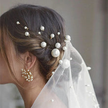 Load image into Gallery viewer, Pearl Hairpins