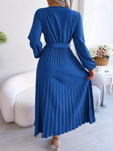 Load image into Gallery viewer, Elegant V Neck Long Sleeve Pleated Maxi Dress