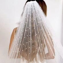 Load image into Gallery viewer, Pearls Bridal Veil