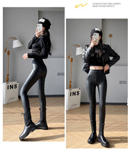 Load image into Gallery viewer, Matte Leather Leggings