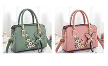 Load image into Gallery viewer, Shoulder Bag