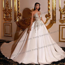 Load image into Gallery viewer, Exquisite Applique Ball Gown