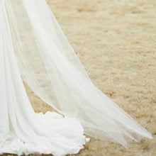 Load image into Gallery viewer, Long Tulle Wedding Veils
