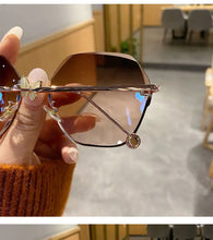 Load image into Gallery viewer, Trend Luxury Metal Sunglasses
